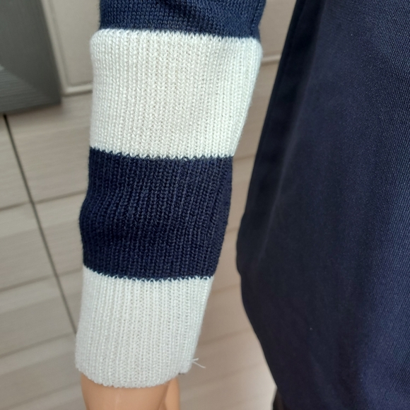 Iris Setlakwe womans top with hoodie Has Small Flaw Business Casual Size SP - Picture 5 of 12